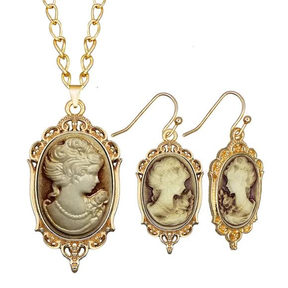 cameo Jewelry - Vintage Cameo Necklace Earrings Set Champagne Gold Victorian Style Jewelry